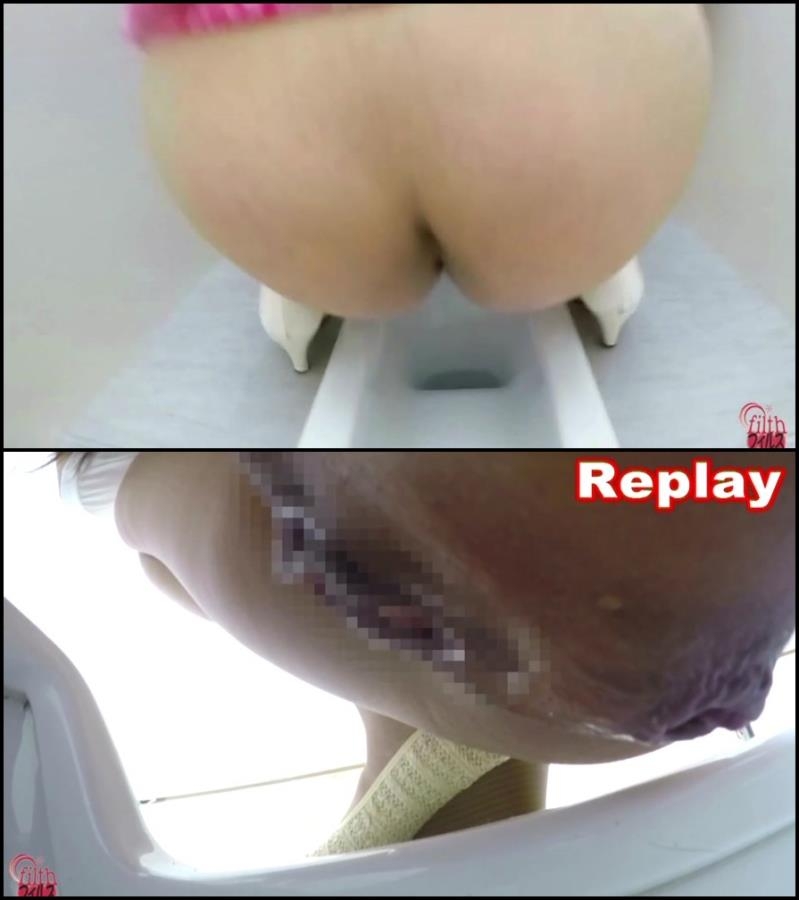 Closeup pooping girls on virtual camera BFFF-04 2018 (1880x1056 HD)